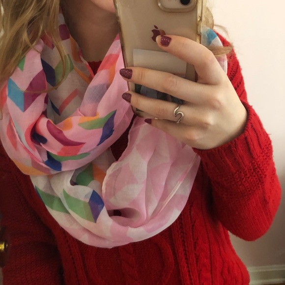 Infinity Scarf - Picture 2 of 3